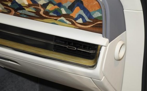 红旗金葵花国礼选购指南：新款增配降价更划算