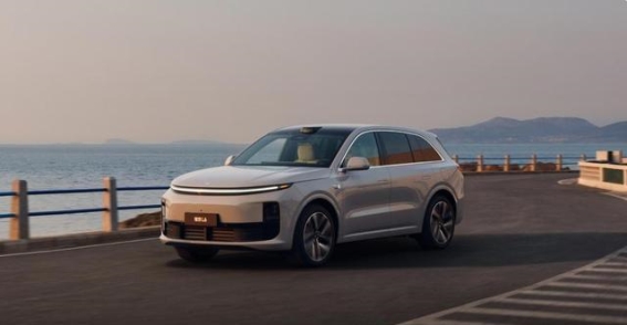 理想汽车的坎坷之路：从增程明星到单季亏损，李想的选择与挑战