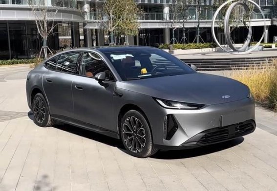 奇瑞风云A9：颜值与实力并存，新能源汽车的新标杆