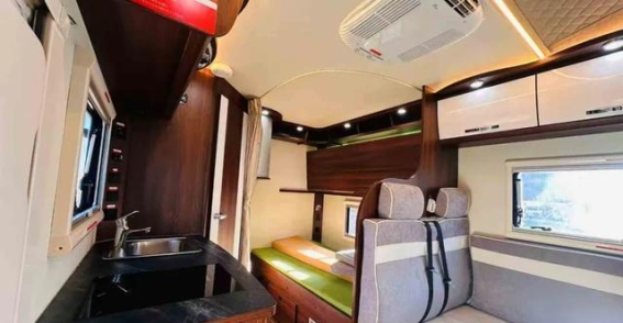 2021隆翠凯歌C620大额头C型房车评测