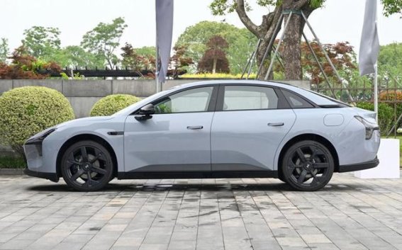 长安启源A06与小鹏M03对比分析：谁能称霸10-15万纯电轿车市场？