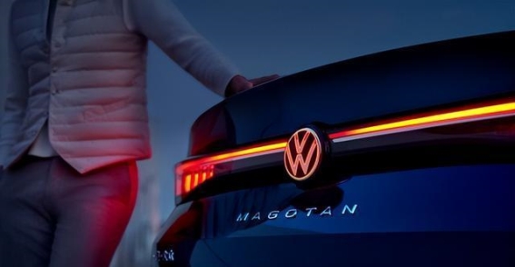 全新一代迈腾：智能科技与美学的卓越结合