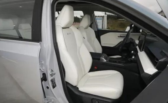 全新丰田威兰达试驾体验：均衡优化，家用SUV的可靠选择