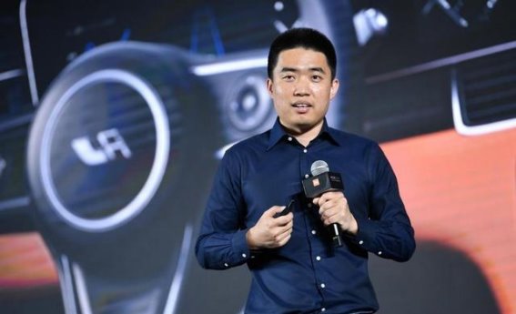 理想汽车的转型难题：从巅峰到低谷，如何找到未来之路？