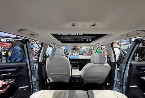 新款CR-V与RAV4荣放：谁更能满足家庭的“冗余需求”？