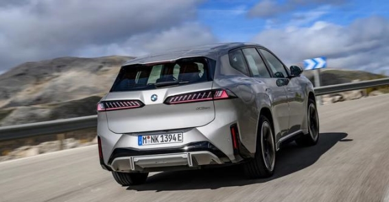 全新宝马iX3：开启宝马电动化新时代