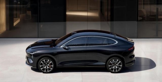 新一代智己LS6：突破极限的驾控与安全体验