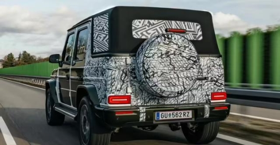 全新奔驰G级敞篷版即将上市：V8引擎与经典设计的完美融合