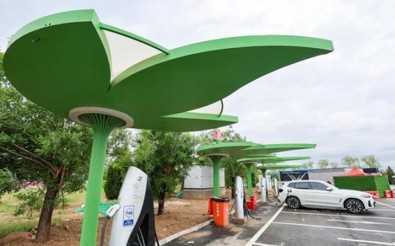 新能源汽车购置税调整在即 车企抢抓市场最后机会