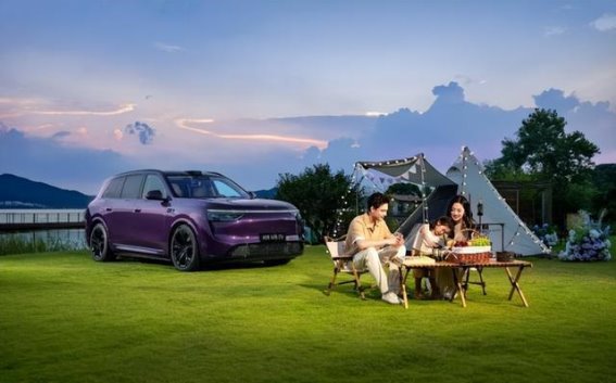 问界M8跨年购车补贴：享受豪华与智能的双重礼遇