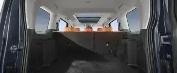 二代哈弗H9：兼具硬派越野与家居舒适的全能座驾