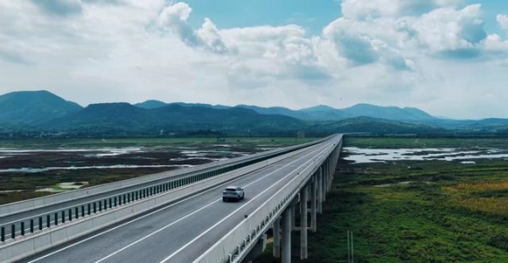 风云T9：续航与性能双优的15万级混动SUV新选择