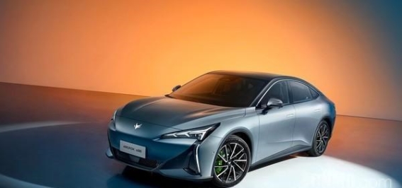 北汽智能化战略：双线布局推动AI虚拟司机与超级助理的融合