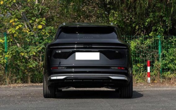 26款极氪7X实测解析：超长续航与智能驾控的全面升级