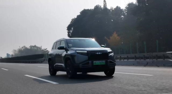 冬季高速实测10款热门纯电车 续航与补能真实表现盘点