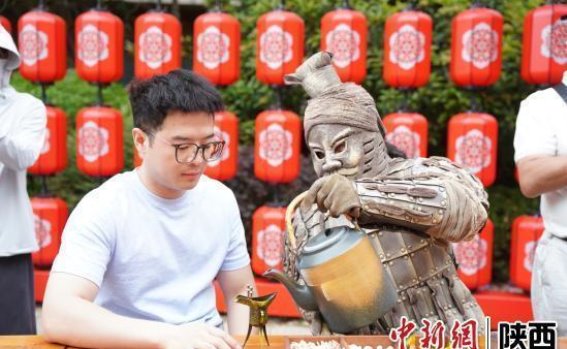 西安千古情景区“兵马俑”茶话会：跨越千年的文化对话