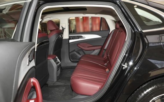 红旗H5 PHEV：20万级插电混合动力市场的新标杆