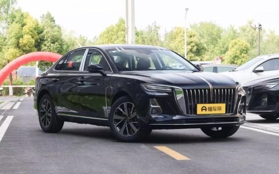 红旗H5 PHEV：豪华混动新标杆，超长续航与智能配置再塑市场格局