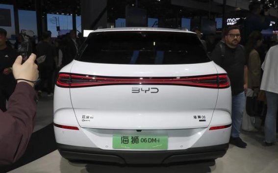比亚迪海狮06：海洋网新星亮相，纯电与插混双重选择