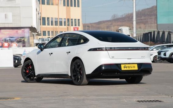 春日轿跑的魅力之选——东风奕派eπ007的全方位魅力解析