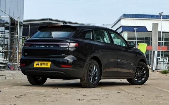 零跑C11评测：一款兼具实用与豪华的中型SUV