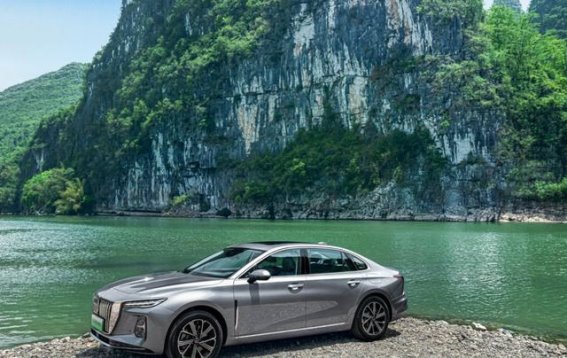 三款B级车深度体验后，我为何最终选择红旗H5 PHEV