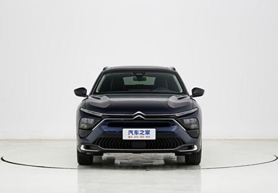 2024款凡尔赛C5X：豪华与创新的完美融合