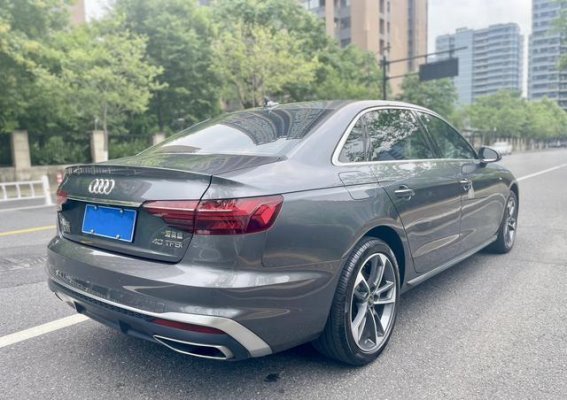 17万多入手准新奥迪A4L，都市白领通勤的优质选择