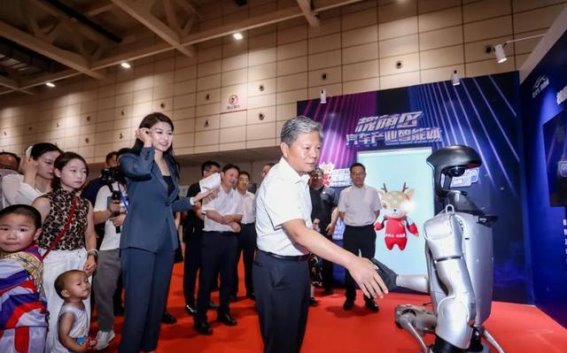 槐荫车展再掀购车热潮 第三届惠民车展盛大启幕
