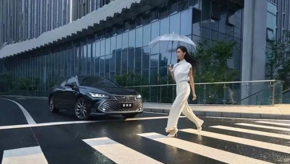 丰田亚洲龙双人成行活动：混动科技与购车优惠的完美结合