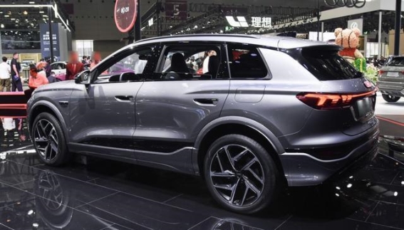 奥迪Q6L e-tron:豪华品牌能否在电动化潮流中迎头赶上?