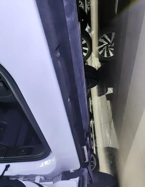 16万预算圆梦豪华SUV，二手路虎揽胜极光值不值？