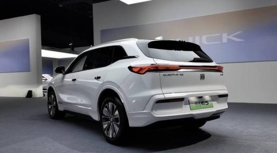 15万元买纯电SUV怎么选？安全舒适又豪华的别克E5了解一下