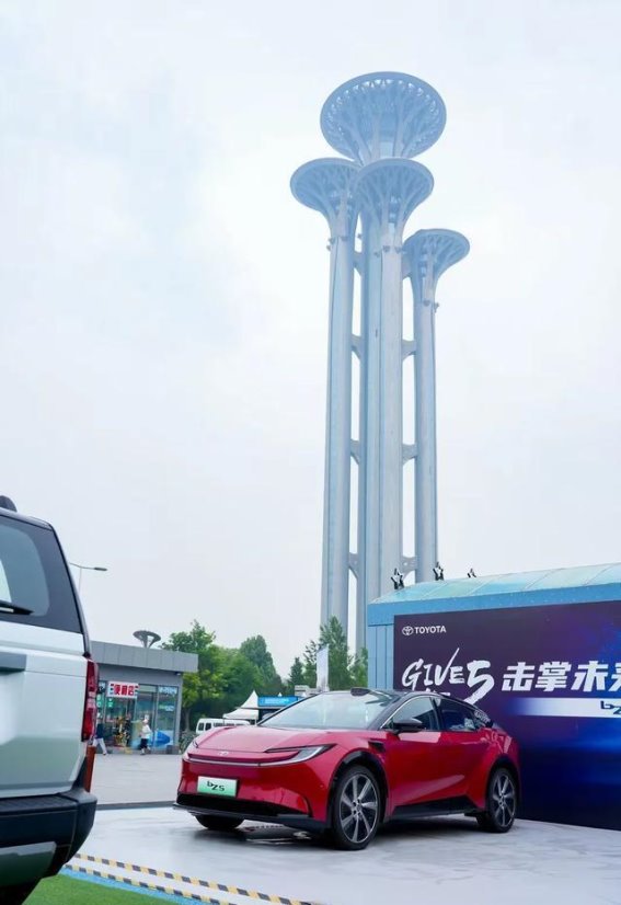 bZ5智驾突围：合资纯电的新答案来自一汽丰田