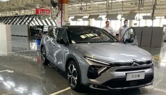 凡尔赛C5 X：成都工厂的全球品质制造