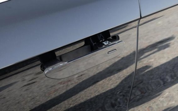 比亚迪汉DM 2025款:智能驾控与豪华体验的完美融合