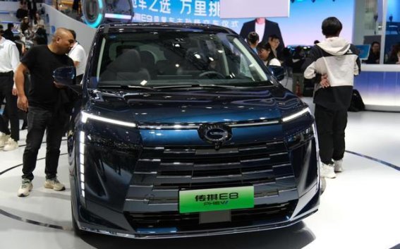 家用MPV新选择：插混技术+1200km续航，家庭出行的理想之选