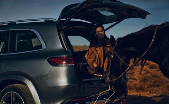 奔驰GLS SUV：奢华与力量的极致融合