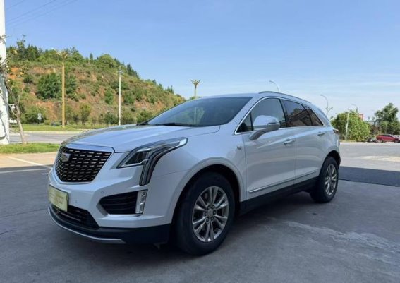 凯迪拉克XT5 2021款 28T 豪华型：家庭与商务兼备的豪华SUV