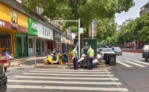 电动车驾驶证普及，110元考证时代来临，车主笑了