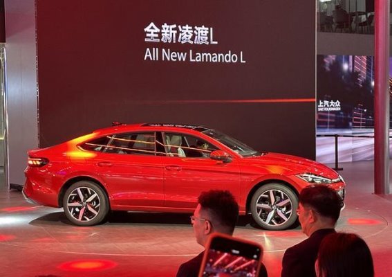 全新凌渡L重磅登场：高颜值与强性能的完美融合