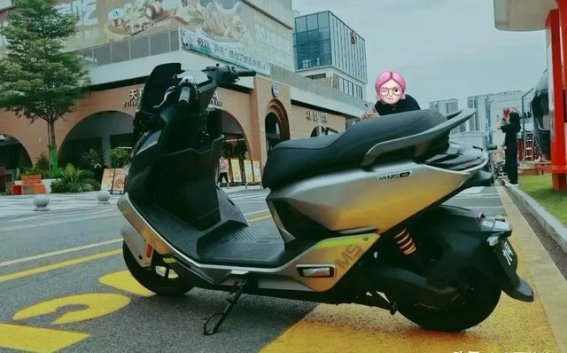 九号M5与E300P对比分析：一款高端电动车的全方位优势