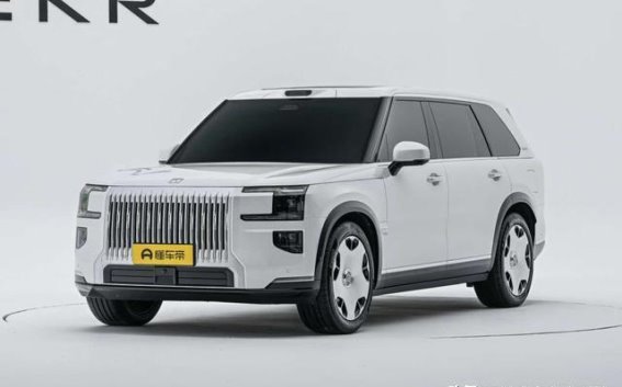 2025成都车展：自主崛起与智能化未来的华丽舞台