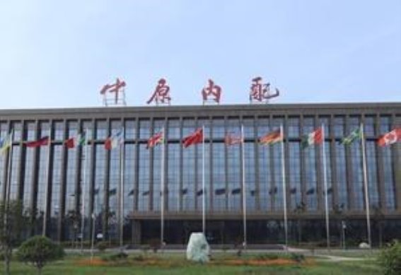 中原内配：双轮驱动显现潜力，业绩增长与股价上涨同步