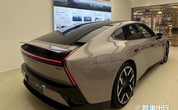 全新小鹏P7：如何选择最适合你的版本？