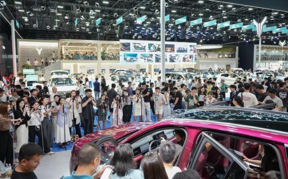 2025成都车展：从“秀场”到“卖场”的跨越