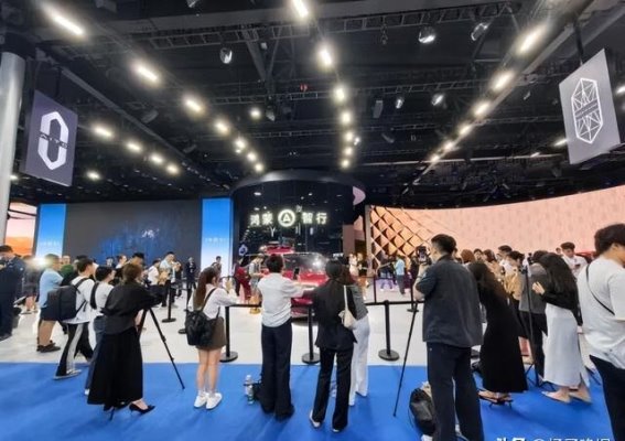 2025成都车展：科技与情感的交织
