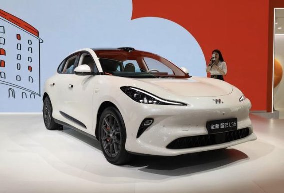 智己LS6改款上市:恒星增程系统与全新设计引领未来出行