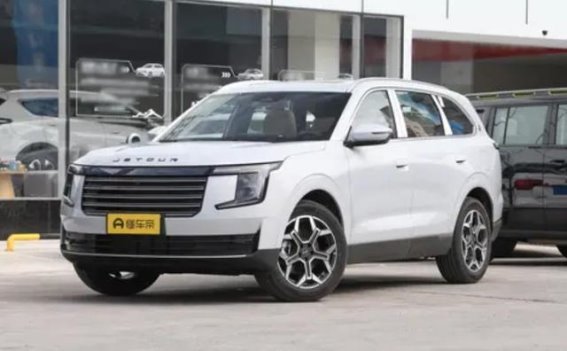 捷途X70L 2025款:为现代家庭量身定制的智能家用SUV