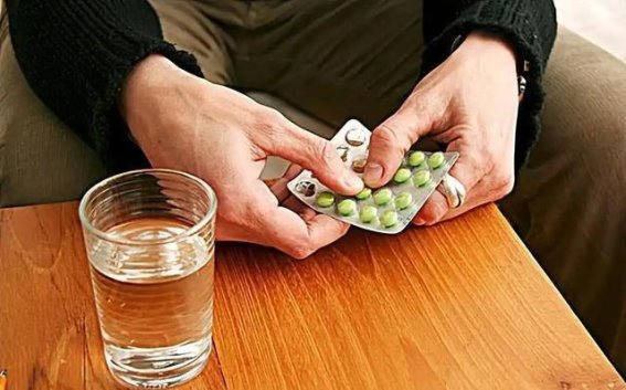 他汀服用期间的饮食禁忌：这四类食物再馋也要避开